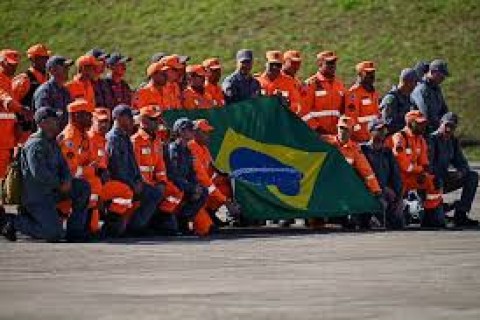 MISSÃO HUMANITÁRIA:  Bombeiros da PM de São Paulo retornam ao Brasil após missão de 15 dias em área devastada por terremoto na Venezuela