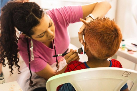 Shopping Cidade Sorocaba promove pintura facial gratuita e atrai famílias na Zona Norte